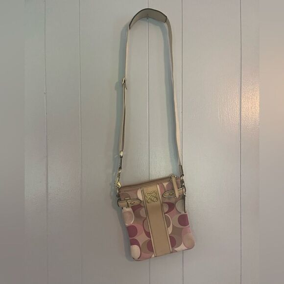 Coach sling crossbody purse with lilac, fuscia, gold and cream - Picture 7 of 11